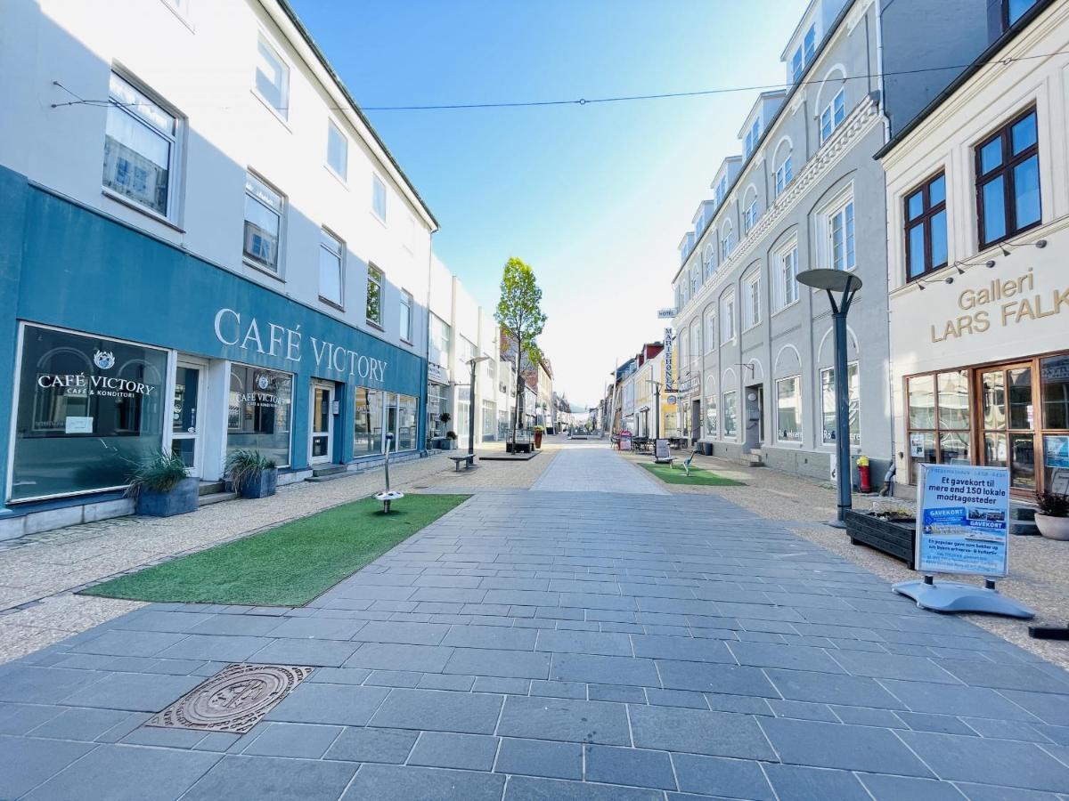 Aday - Charming Apartment In The Pedestrian Street Of Frederikshavn Eksteriør billede